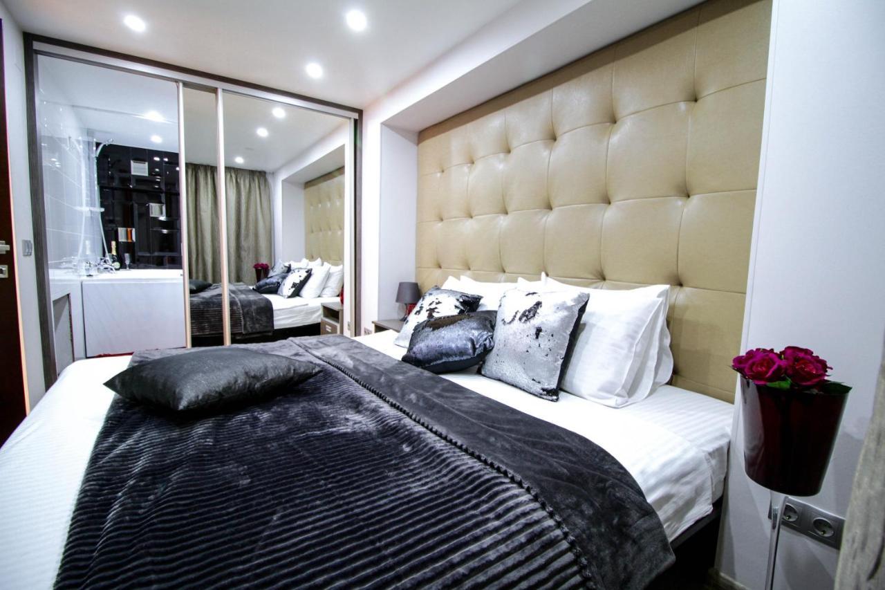 Langery Residence Central Apartments オデッサ エクステリア 写真