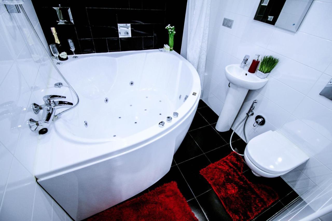 Langery Residence Central Apartments オデッサ エクステリア 写真