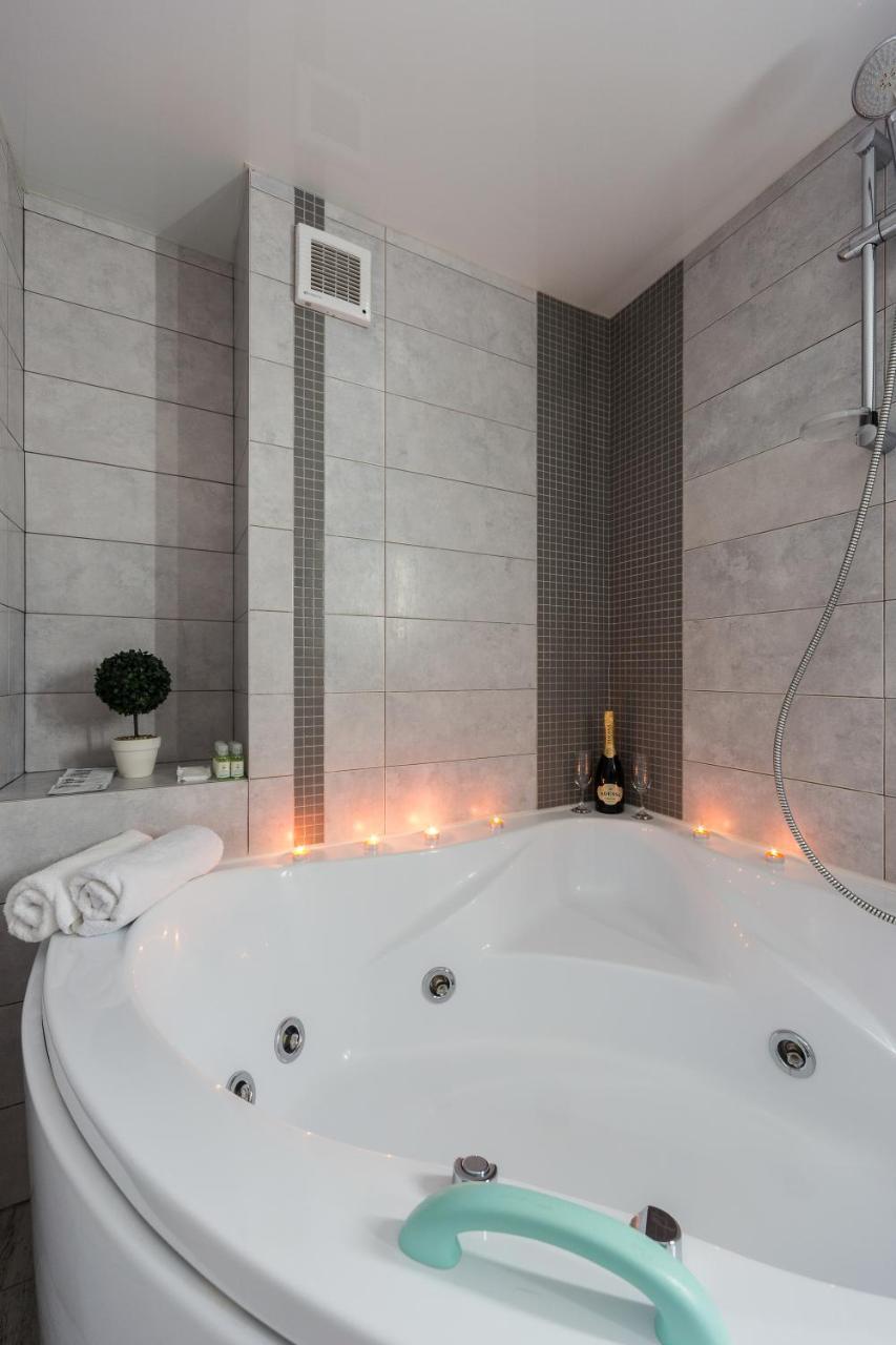 Langery Residence Central Apartments オデッサ エクステリア 写真