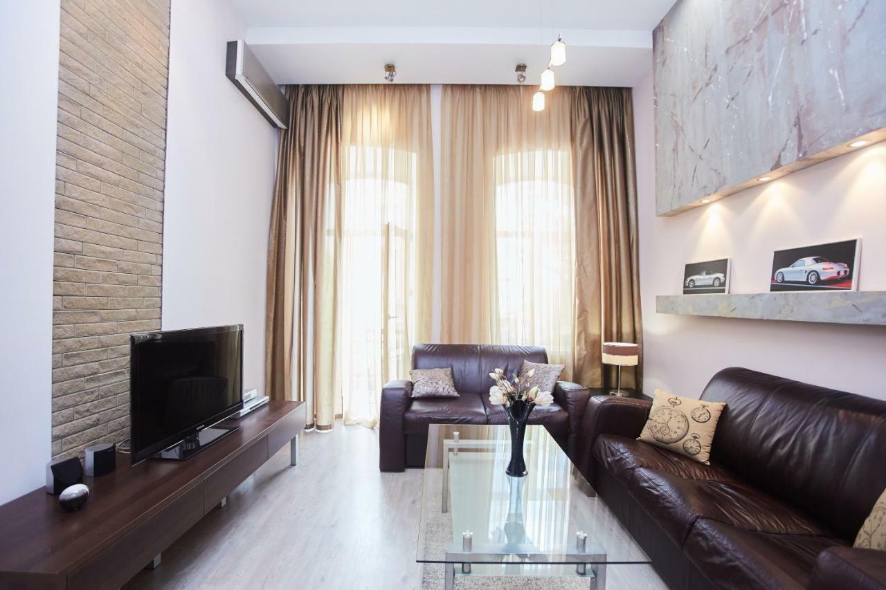 Langery Residence Central Apartments オデッサ エクステリア 写真