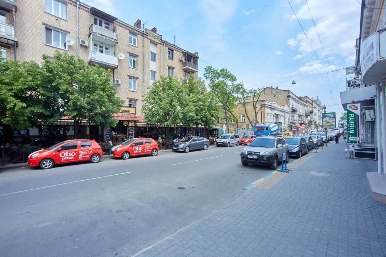 Langery Residence Central Apartments オデッサ エクステリア 写真